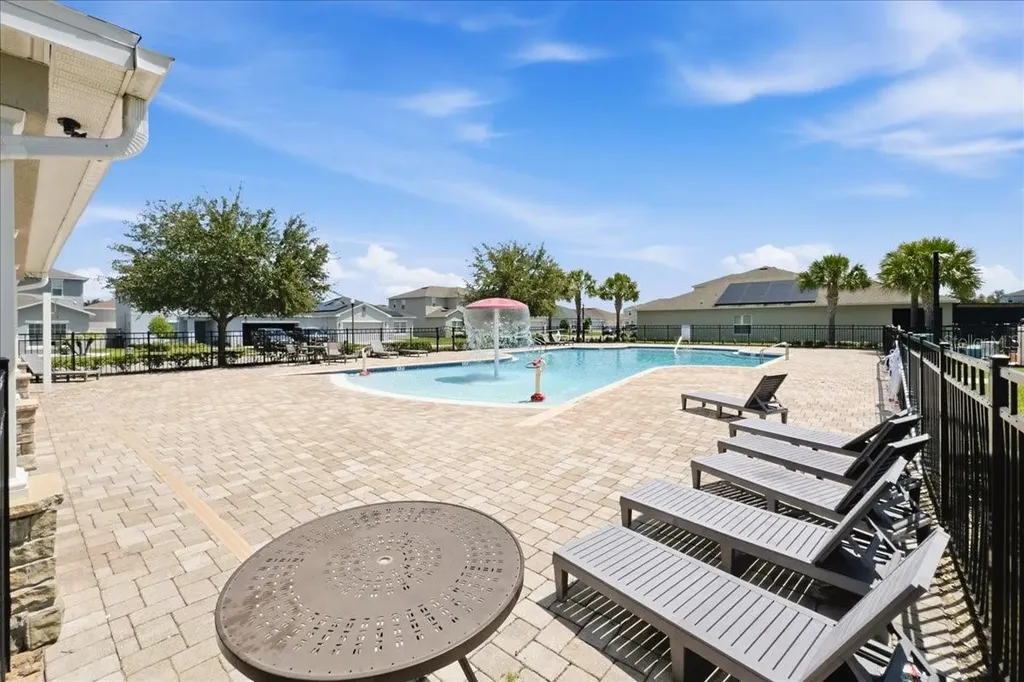 446 Hamlet Loop Davenport FL 33837