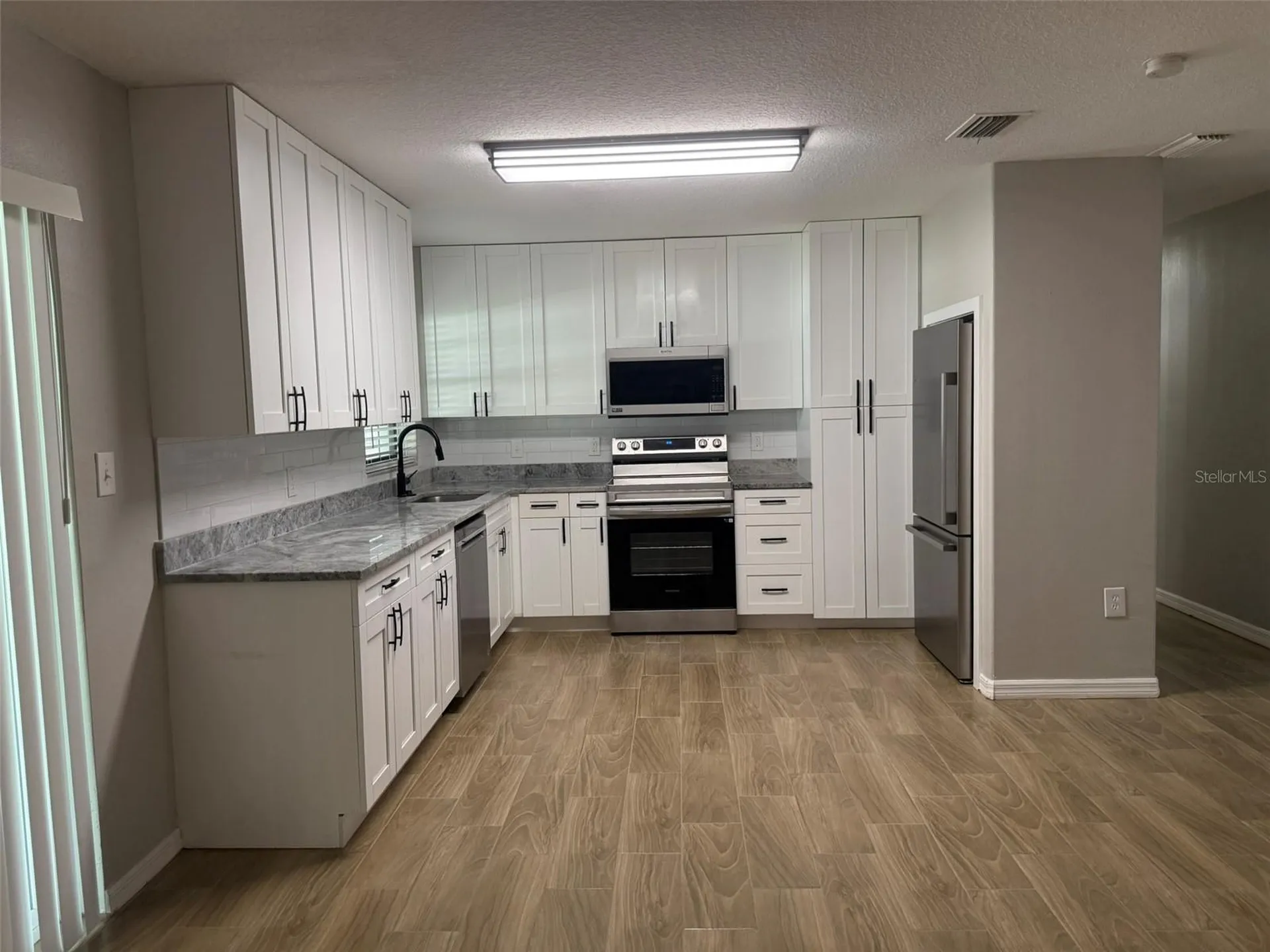 1008 N Bracewell Drive Plant City FL 33563