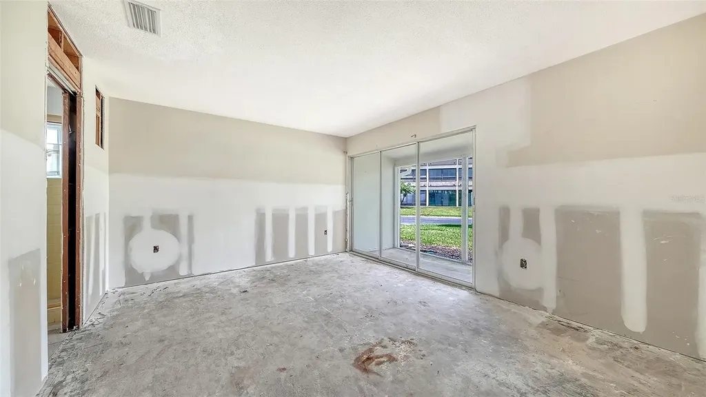 208 Hourglass Way Sarasota FL 34242