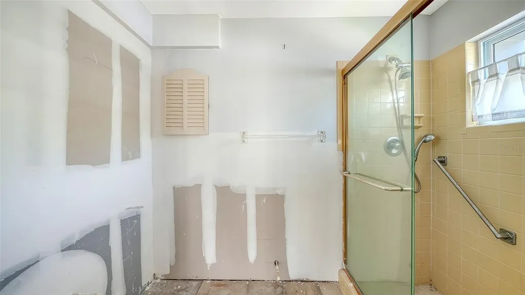 208 Hourglass Way Sarasota FL 34242
