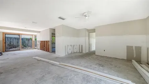 208 Hourglass Way Sarasota FL 34242