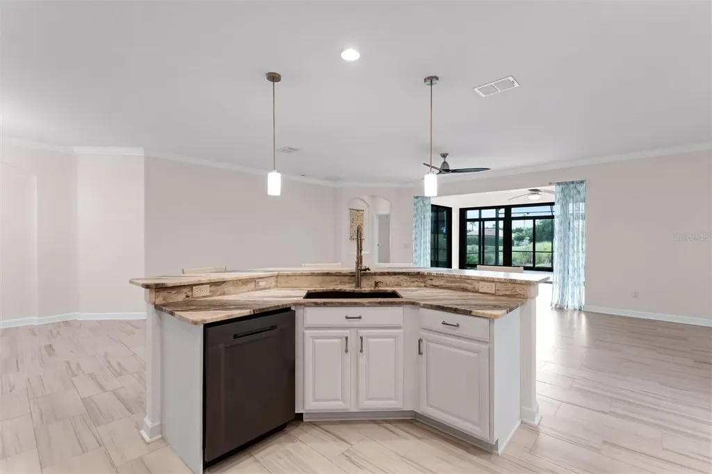 8972 Dove Valley Way Davenport FL 33896