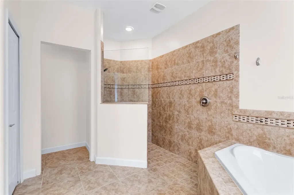 8972 Dove Valley Way Davenport FL 33896