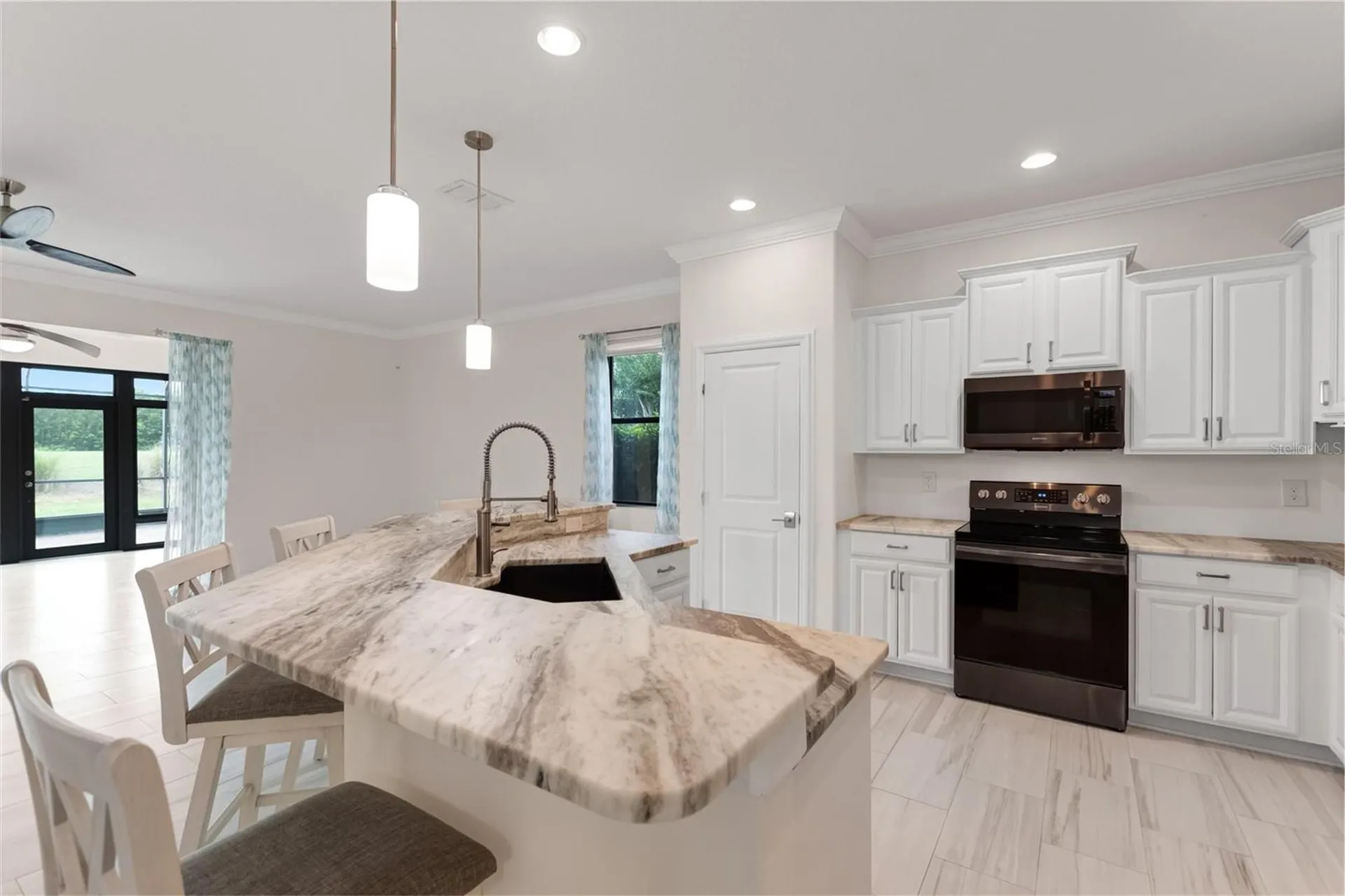 8972 Dove Valley Way Davenport FL 33896