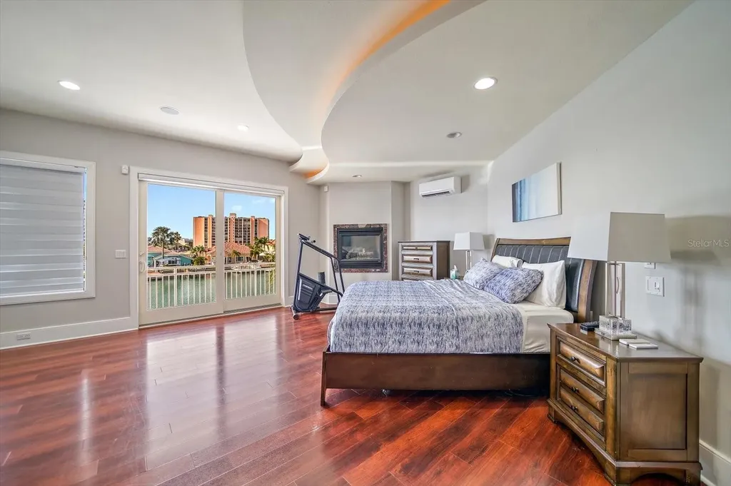 42 Midway Island Clearwater Beach FL 33767