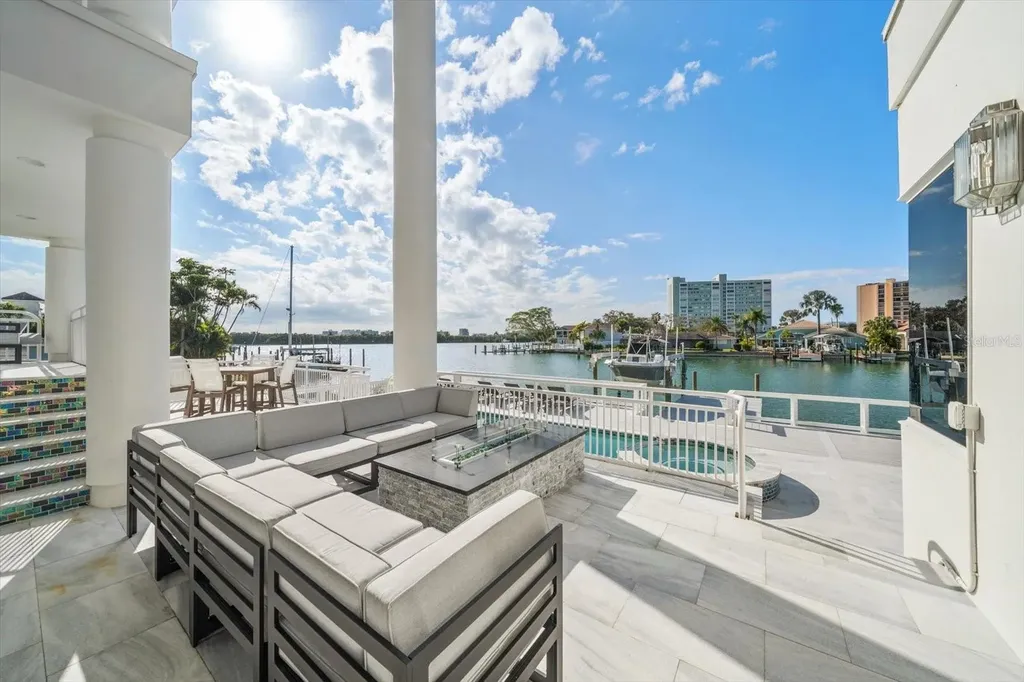 42 Midway Island Clearwater Beach FL 33767