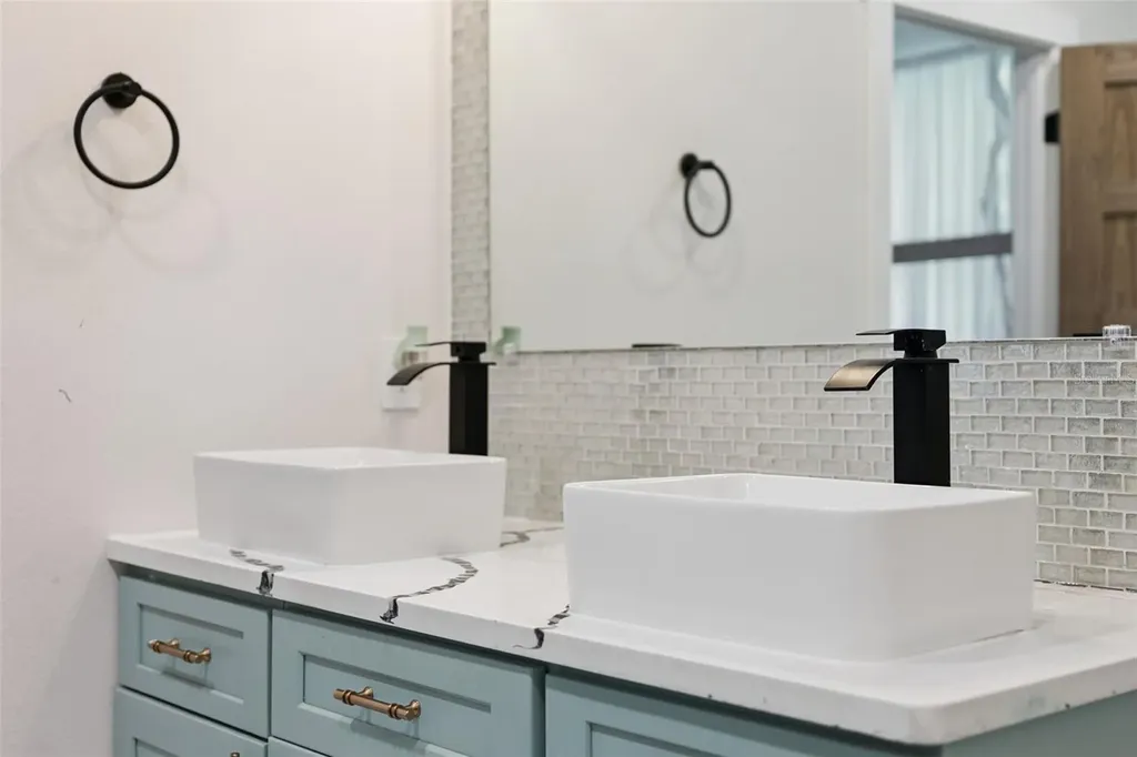 215 Sunrise Boulevard Debary FL 32713