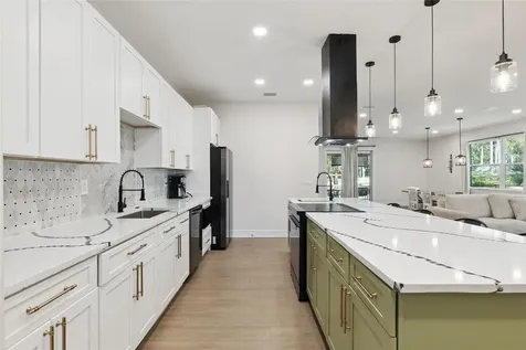 215 Sunrise Boulevard Debary FL 32713