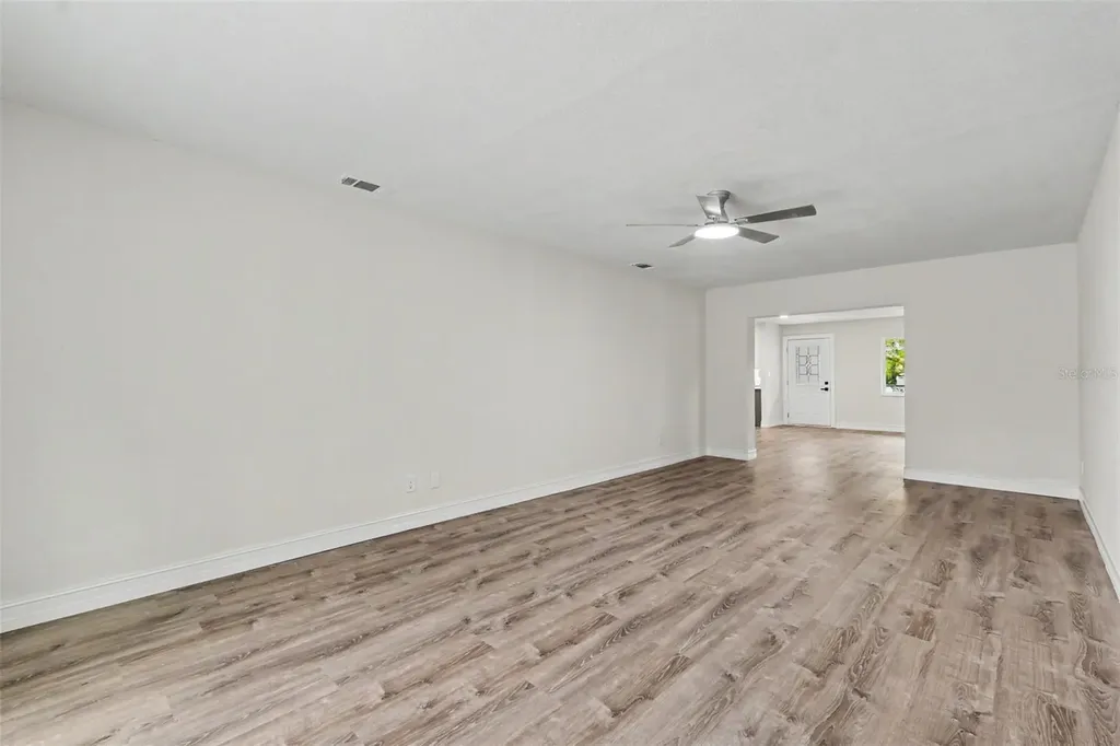 8170 22nd Avenue N St Petersburg FL 33710