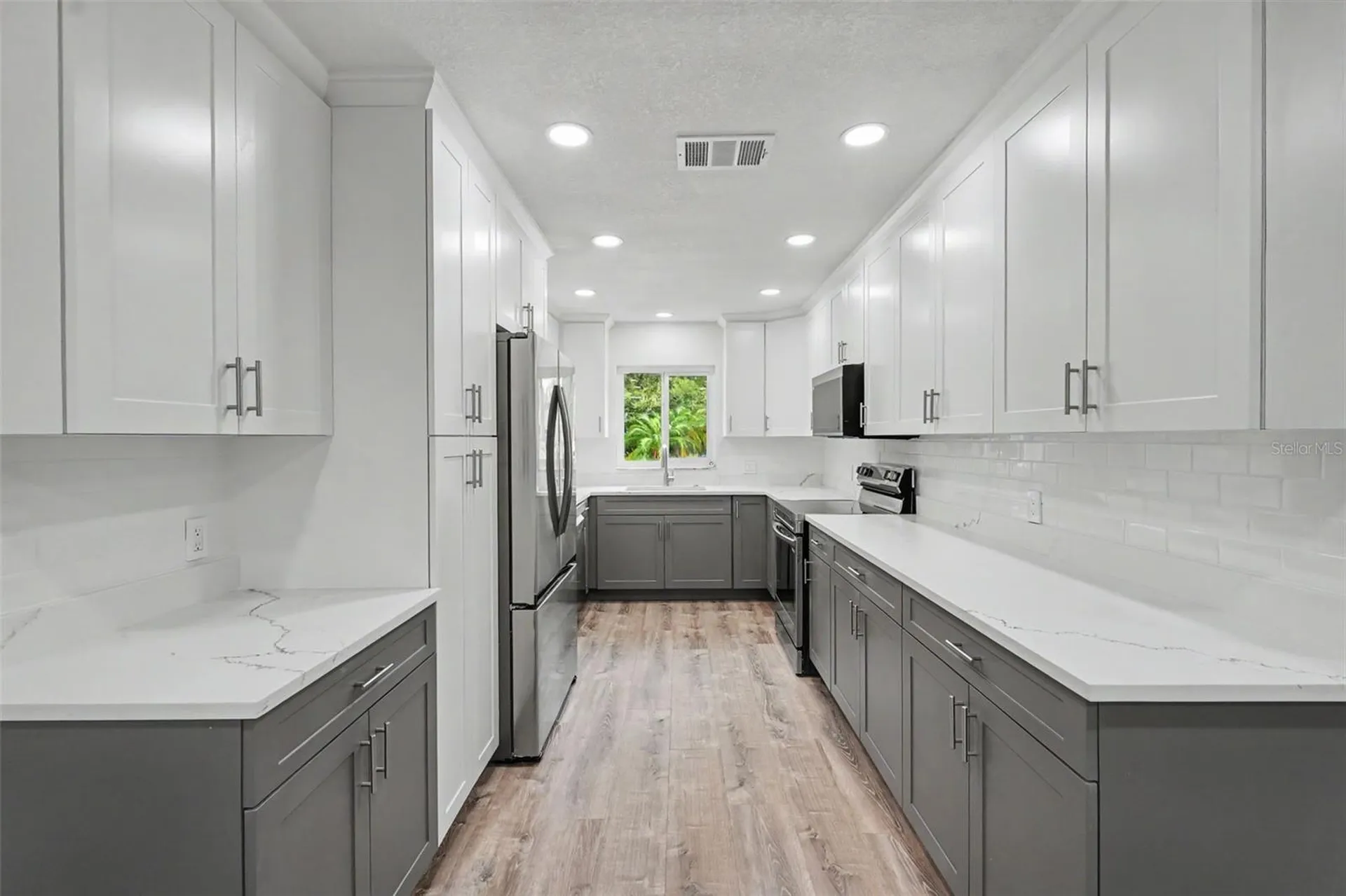 8170 22nd Avenue N St Petersburg FL 33710