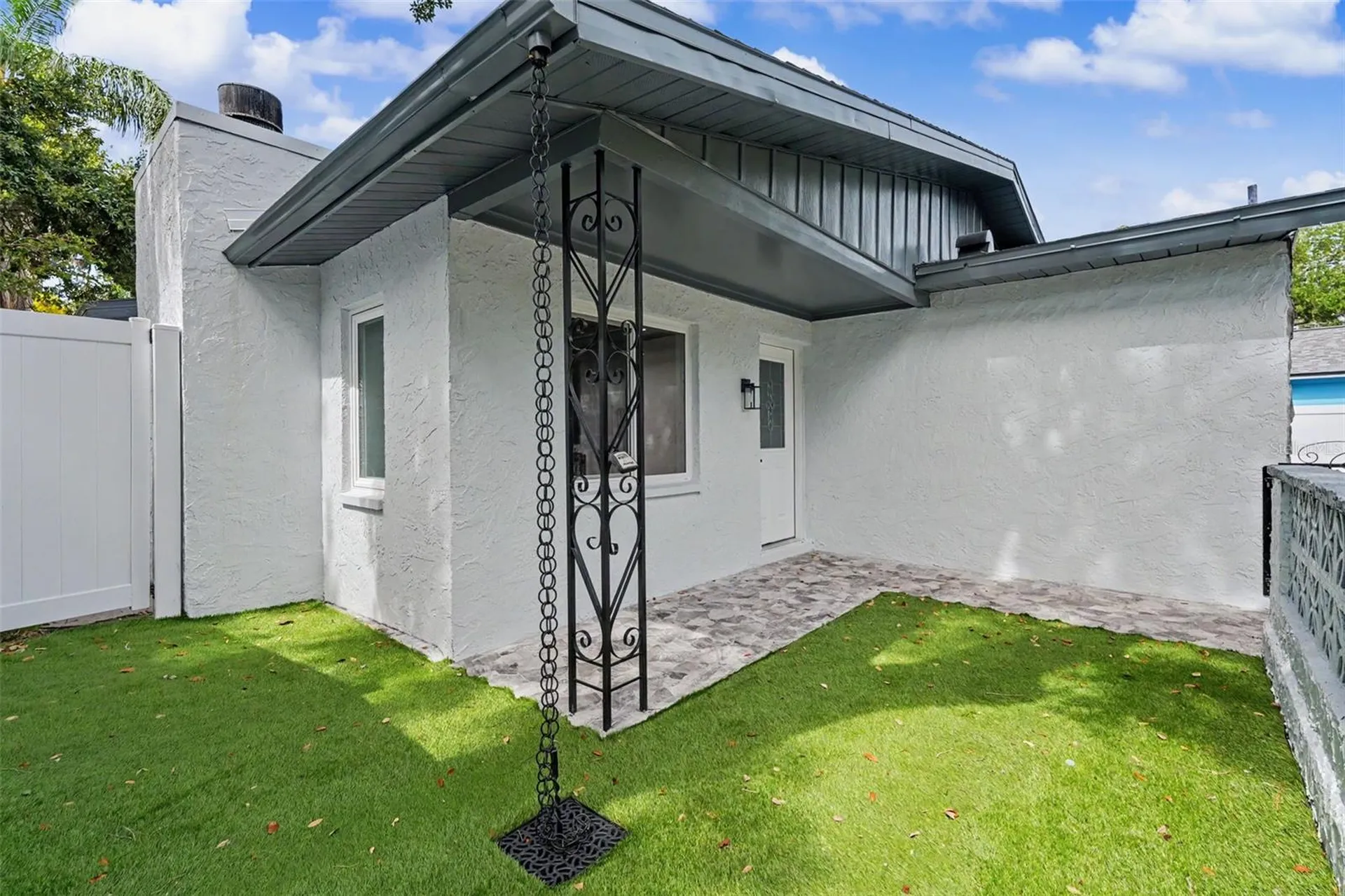 8170 22nd Avenue N St Petersburg FL 33710