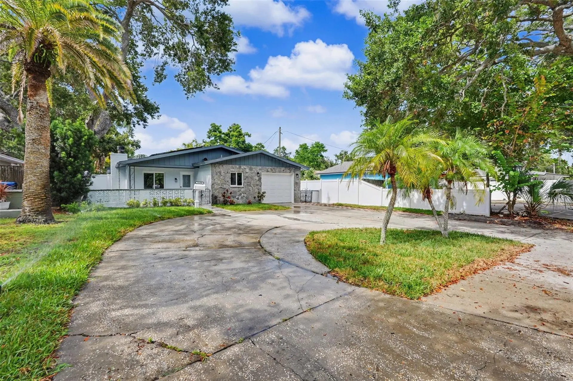 8170 22nd Avenue N St Petersburg FL 33710