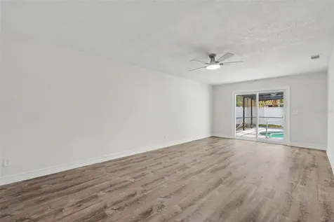 8170 22nd Avenue N St Petersburg FL 33710