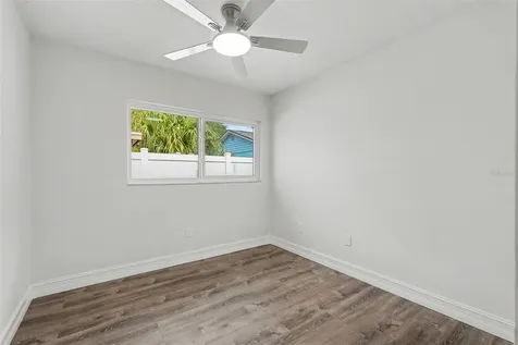 8170 22nd Avenue N St Petersburg FL 33710
