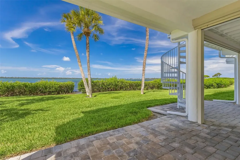 56 Tidy Island Boulevard Bradenton FL 34210