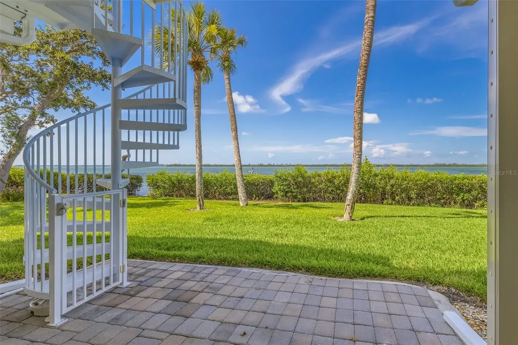 56 Tidy Island Boulevard Bradenton FL 34210