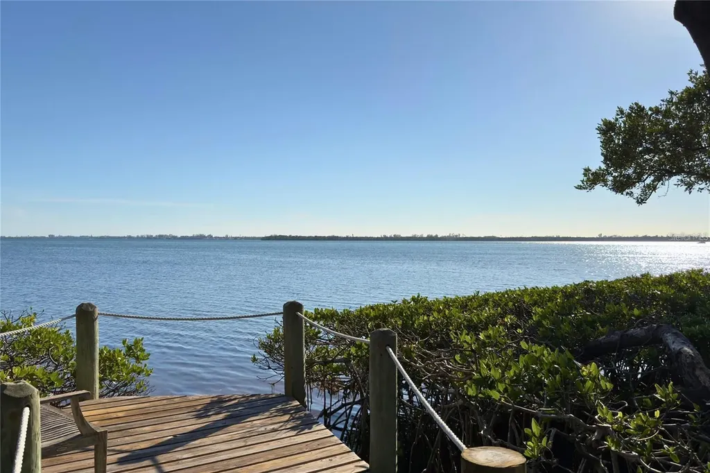 56 Tidy Island Boulevard Bradenton FL 34210