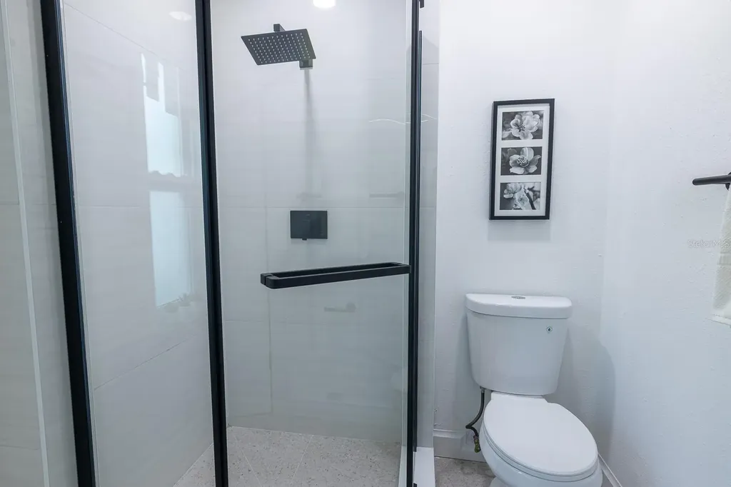 1115 Southern Pine Lane Sarasota FL 34243