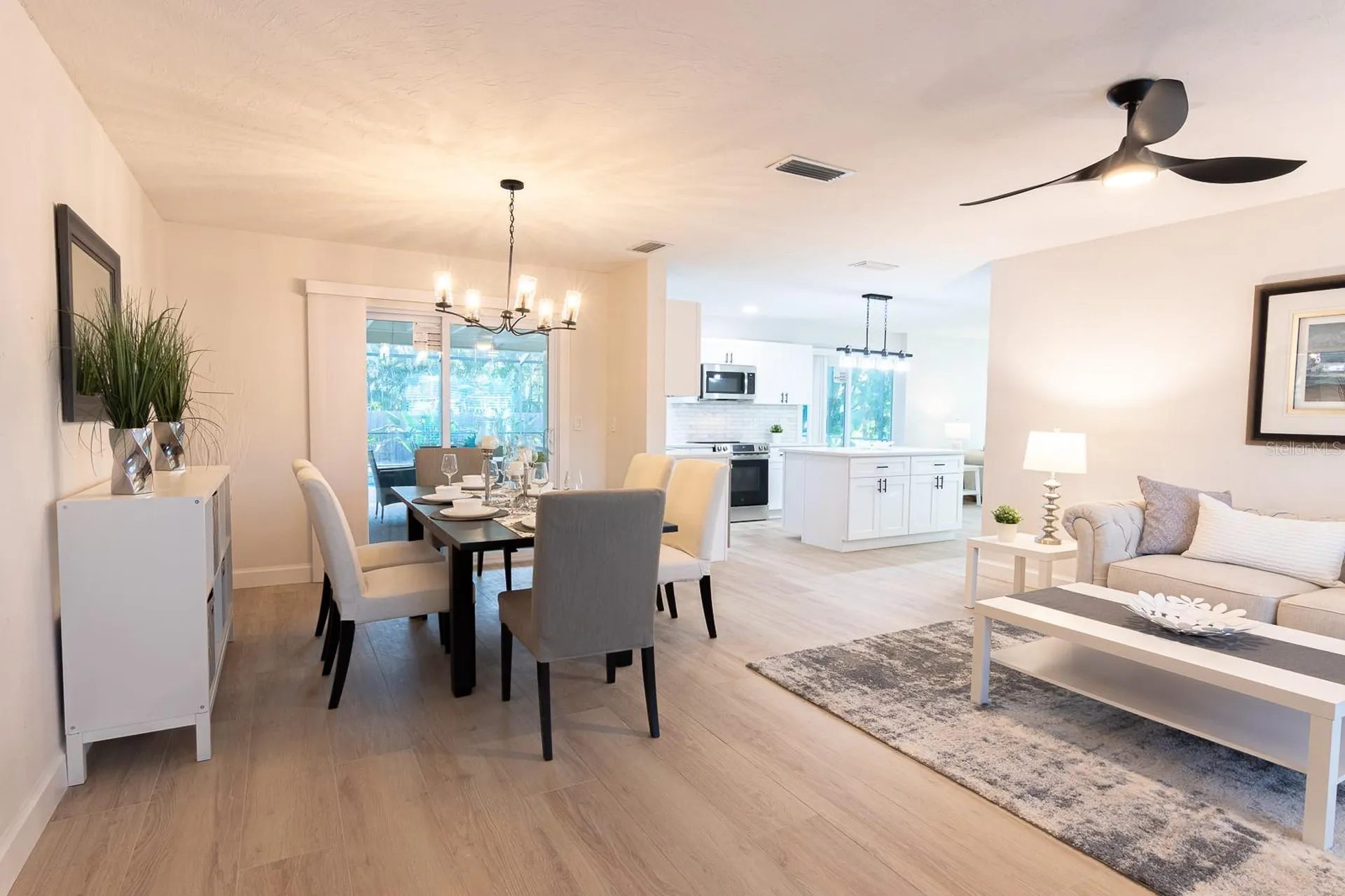 1115 Southern Pine Lane Sarasota FL 34243