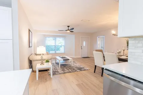 1115 Southern Pine Lane Sarasota FL 34243