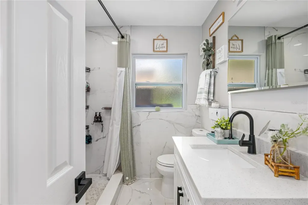 1611 27th Street W Bradenton FL 34205