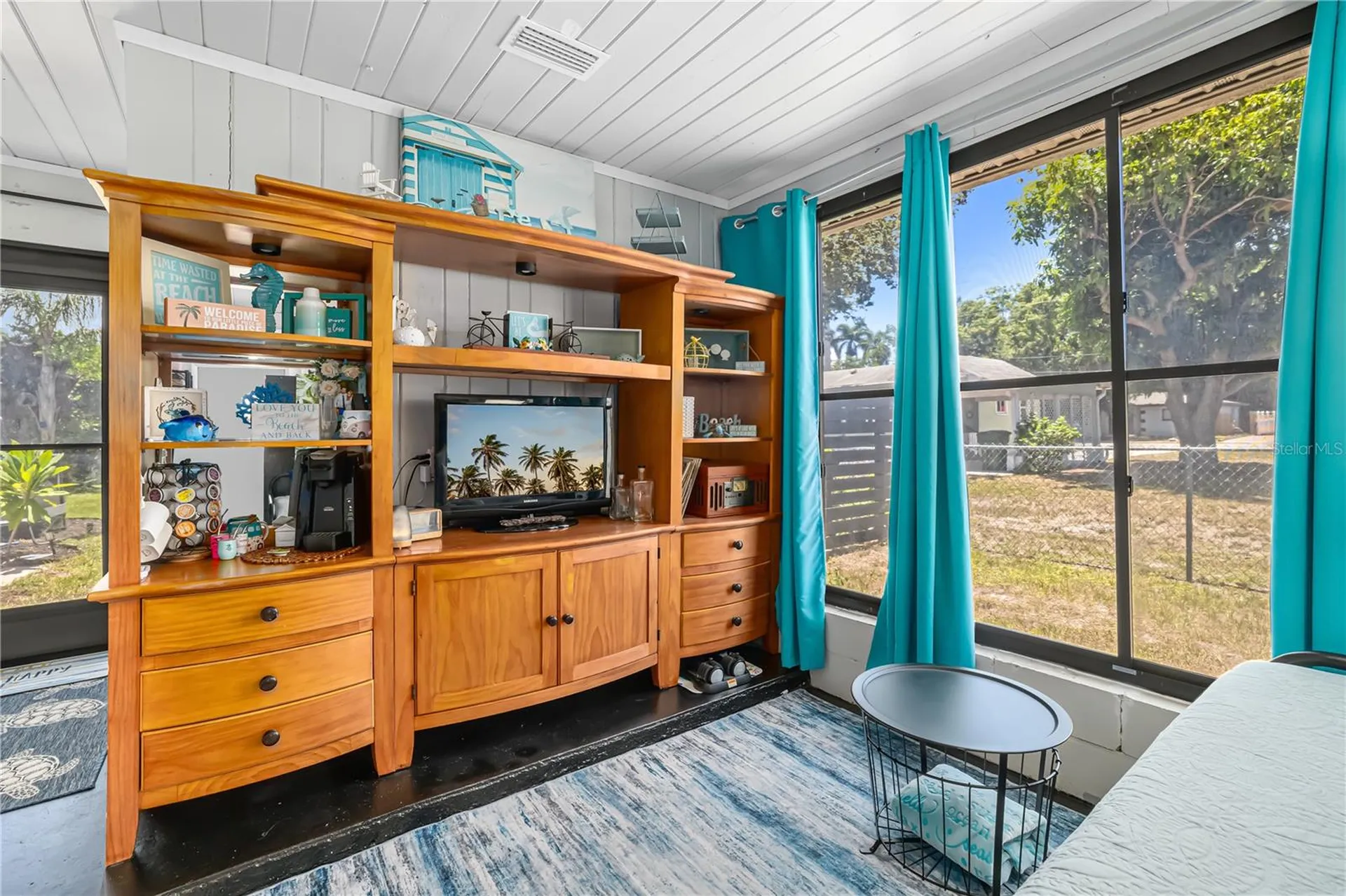 1611 27th Street W Bradenton FL 34205
