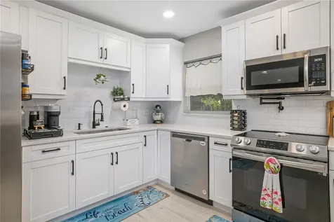 1611 27th Street W Bradenton FL 34205