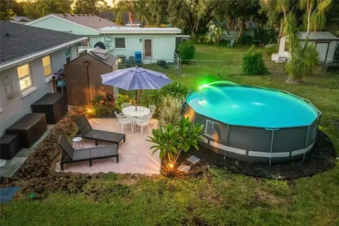1611 27th Street W Bradenton FL 34205
