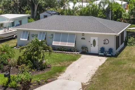 1611 27th Street W Bradenton FL 34205