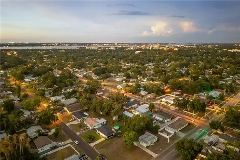 1611 27th Street W Bradenton FL 34205
