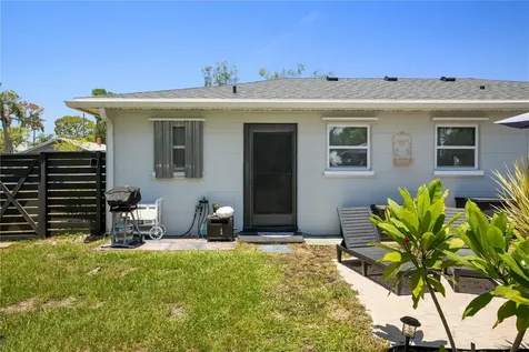 1611 27th Street W Bradenton FL 34205