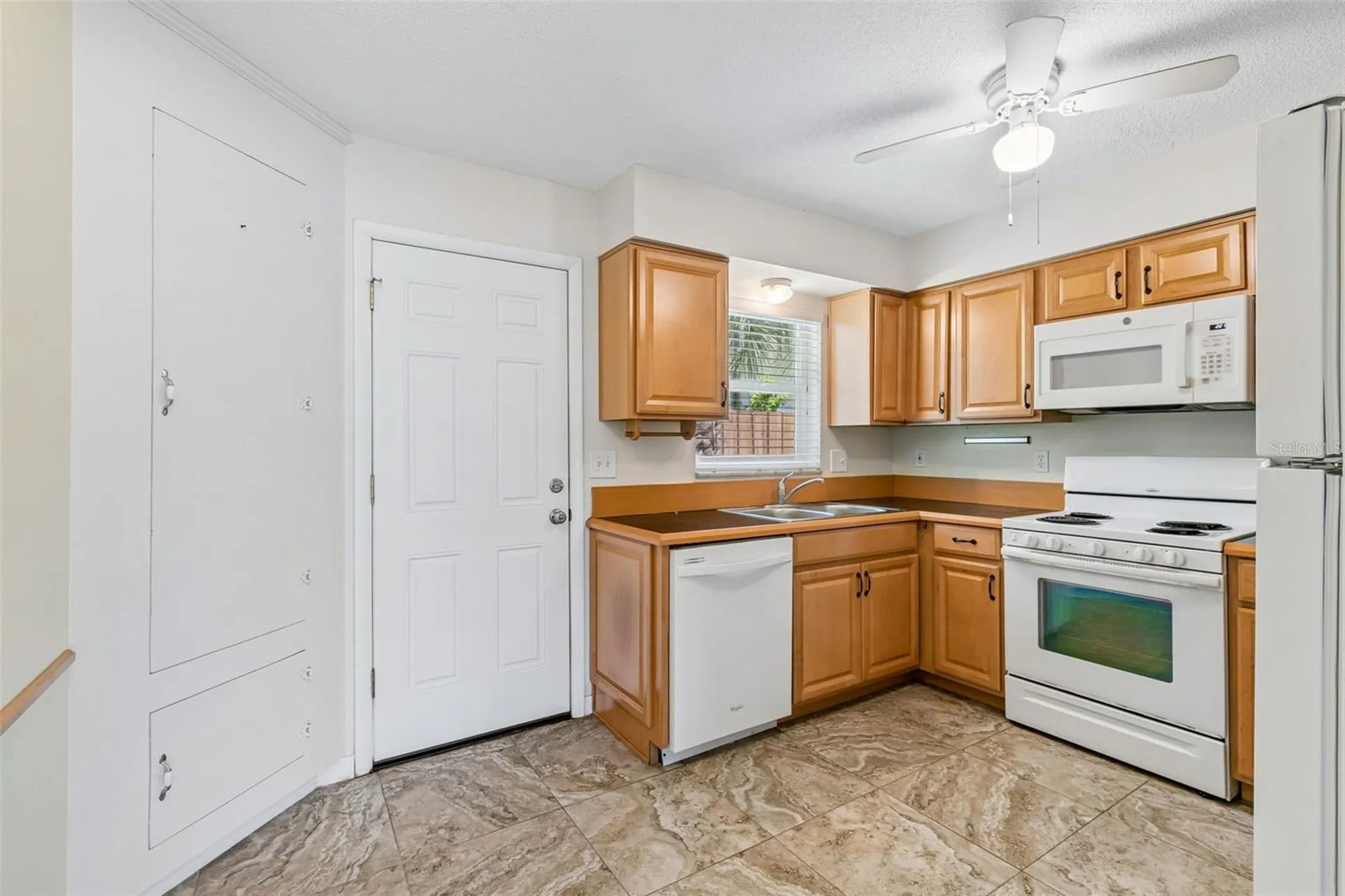 6219 2nd Avenue S St Petersburg FL 33707