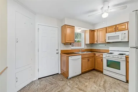 6219 2nd Avenue S St Petersburg FL 33707