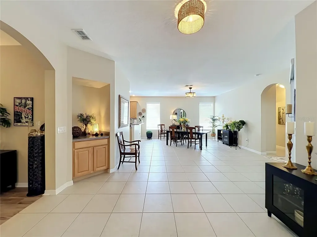 527 Azalea Bloom Drive Apopka FL 32712