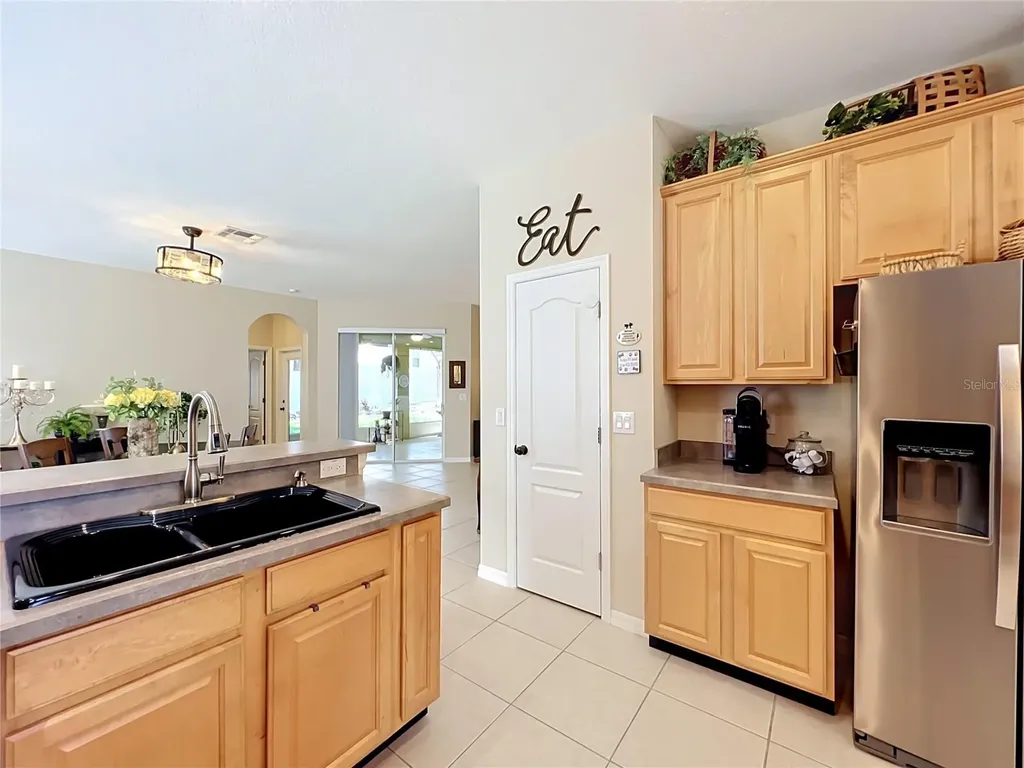 527 Azalea Bloom Drive Apopka FL 32712