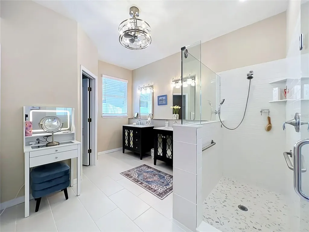 527 Azalea Bloom Drive Apopka FL 32712