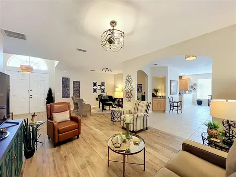 527 Azalea Bloom Drive Apopka FL 32712