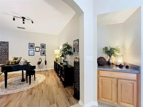 527 Azalea Bloom Drive Apopka FL 32712