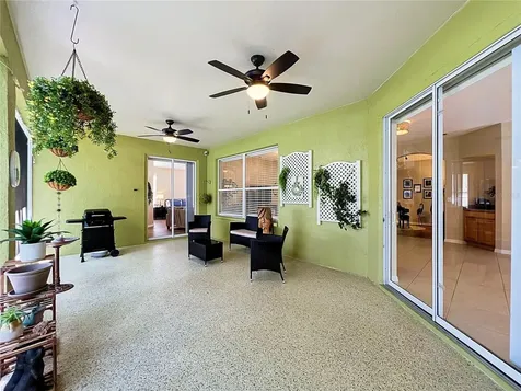 527 Azalea Bloom Drive Apopka FL 32712