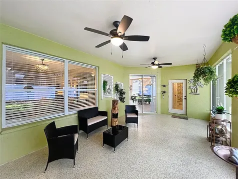 527 Azalea Bloom Drive Apopka FL 32712
