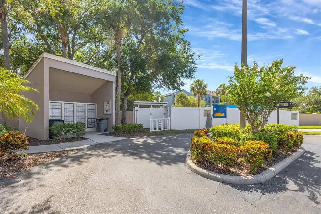 6127 Bayside Key Drive Tampa FL 33615