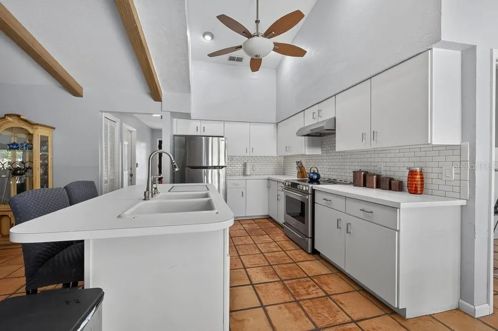 1111 Knollwood Drive Safety Harbor FL 34695