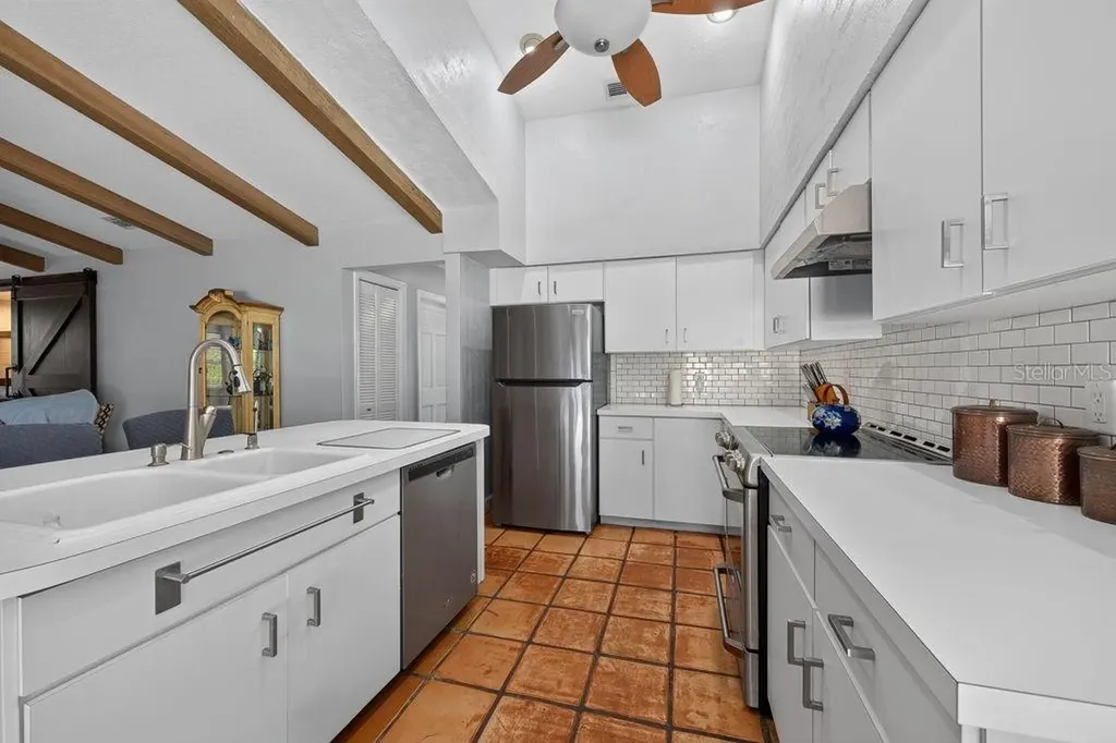 1111 Knollwood Drive Safety Harbor FL 34695