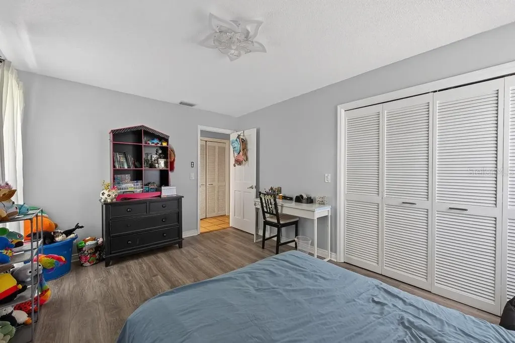 1111 Knollwood Drive Safety Harbor FL 34695