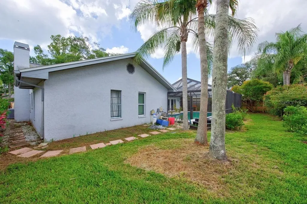 1111 Knollwood Drive Safety Harbor FL 34695