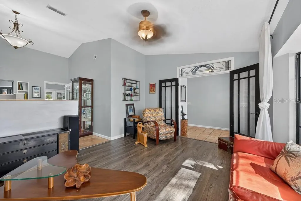 1111 Knollwood Drive Safety Harbor FL 34695