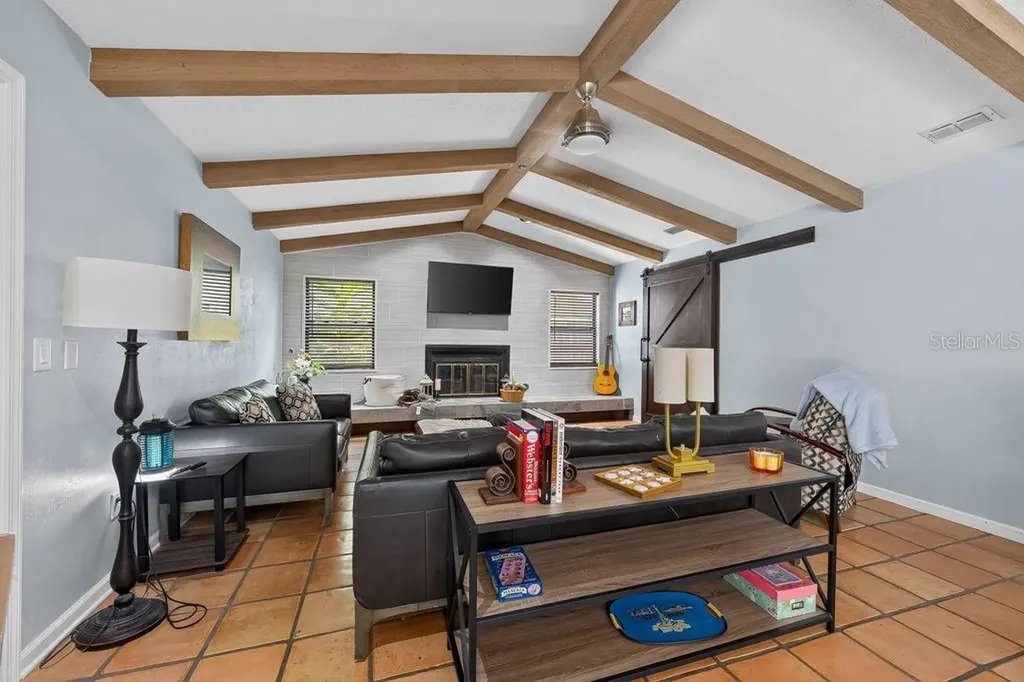 1111 Knollwood Drive Safety Harbor FL 34695