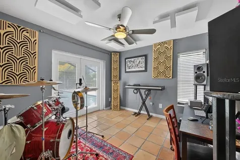 1111 Knollwood Drive Safety Harbor FL 34695