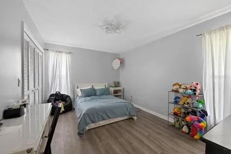 1111 Knollwood Drive Safety Harbor FL 34695