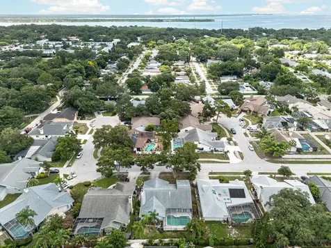 1111 Knollwood Drive Safety Harbor FL 34695
